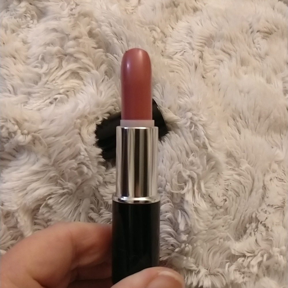 Lancome Cream Lipstick Sample in "Love It"